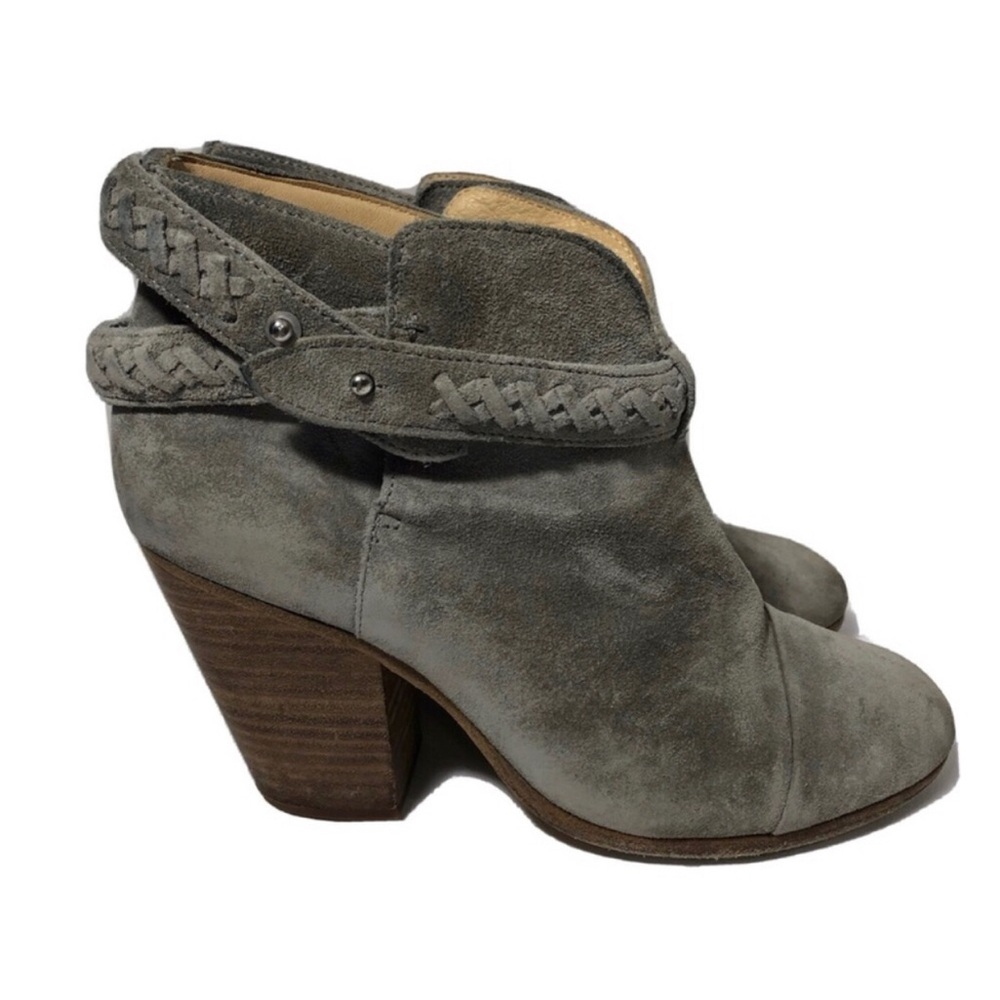 Rag & Bone gray suede block heel booties. size 38.